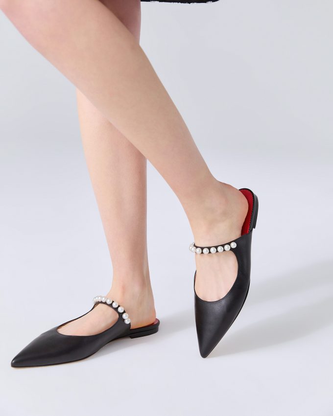Flat Mule with Pearl-Embellishment