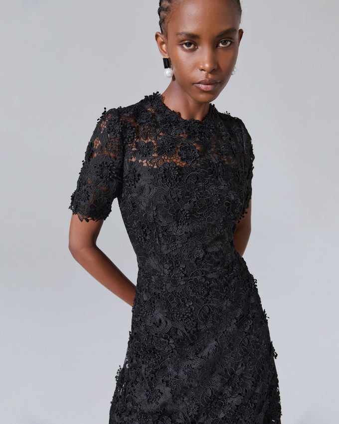 Floral Lace Knee-Length Dress