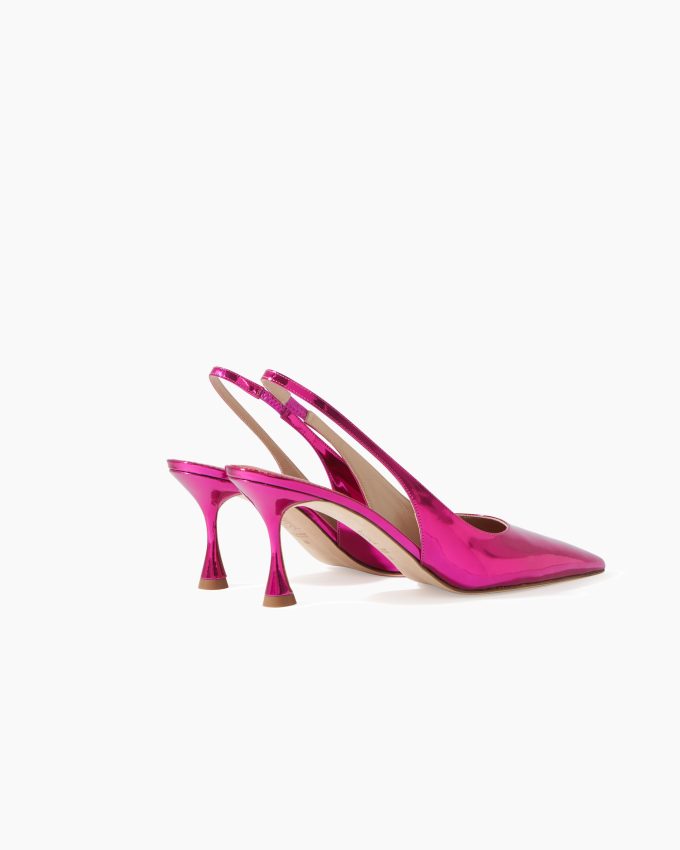 Kitten Heel in Metallic Patent Leather