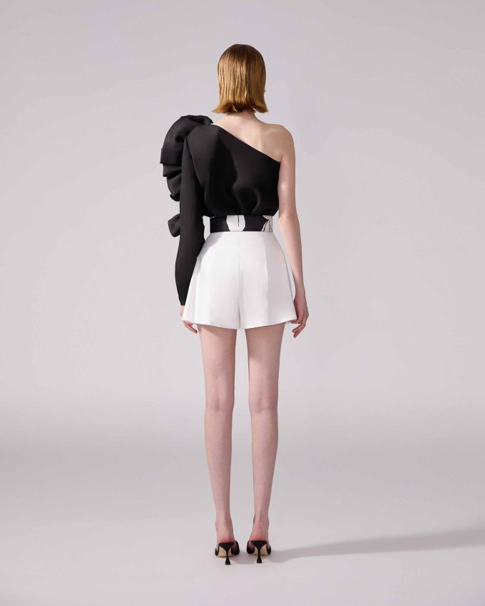 High-Waisted Shorts With Tie