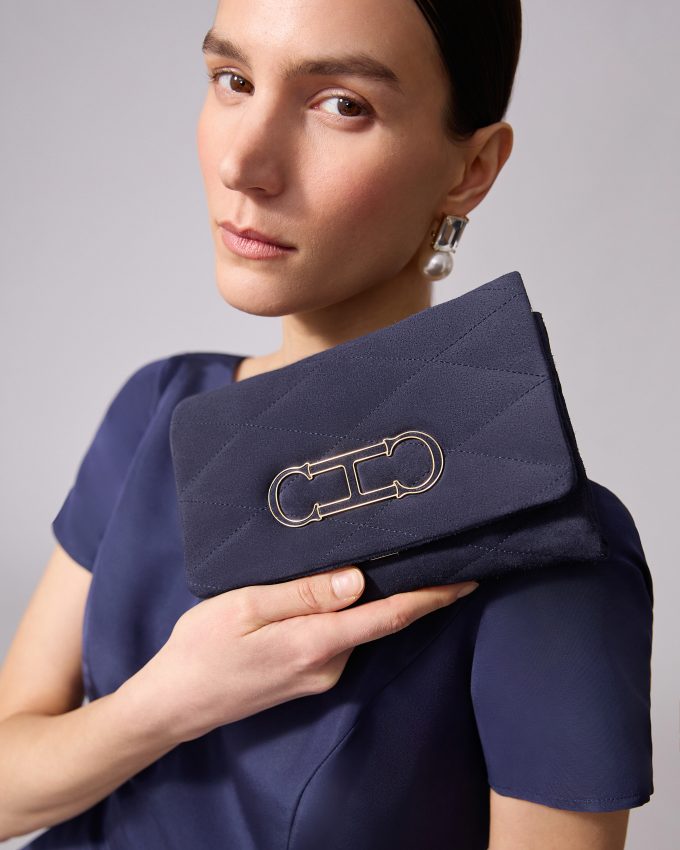 Initials Insignia Soft - Small Clutch