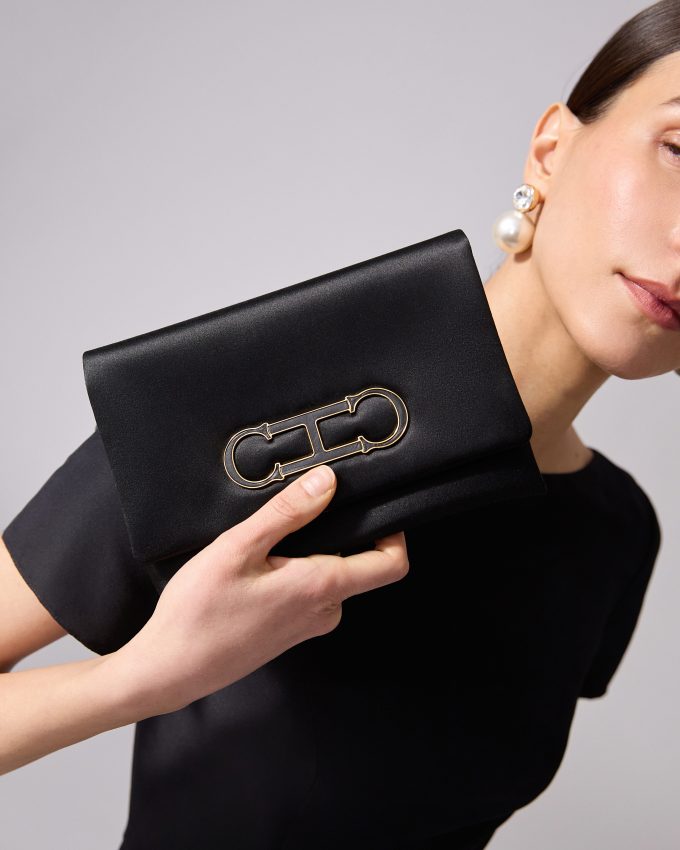 Initials Insignia Soft - Small Clutch