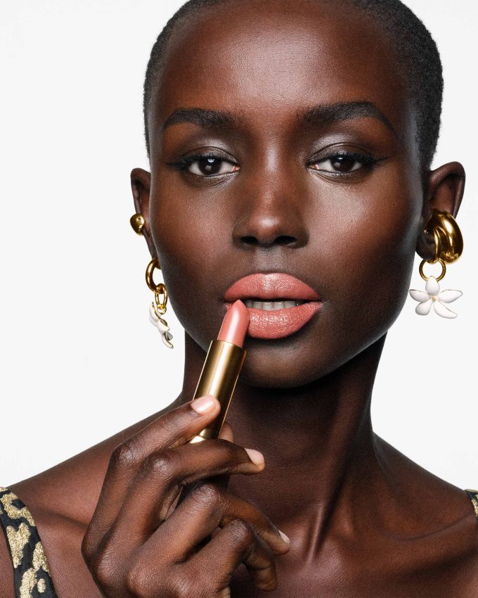Nude Minimal
