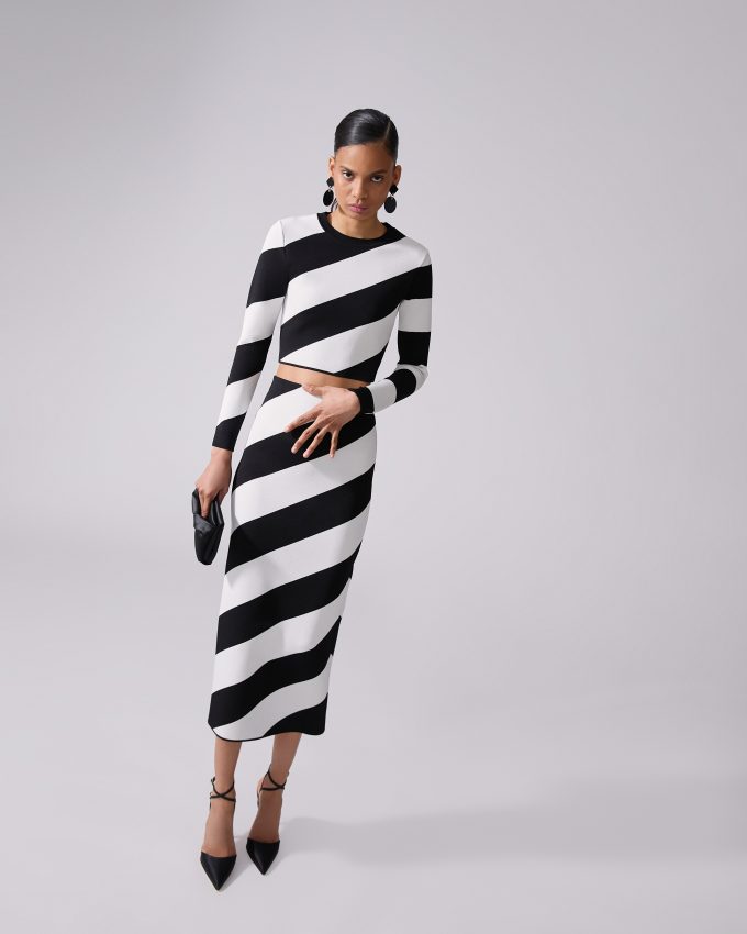 Diagonal Stripe Knit Pencil Skirt