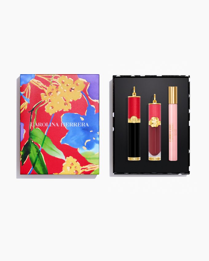 Good Girl Blusher Plum Tulip, Smudgeproof Mascara and Good Girl Blush Megaspritzer