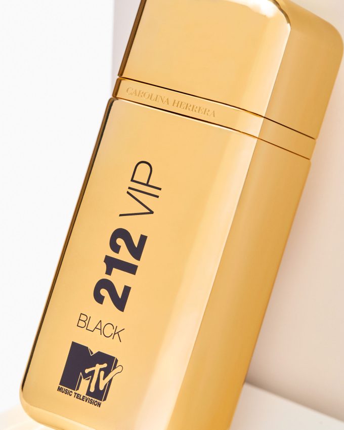 212 VIP Black Eau de Parfum 3.4 fl oz MTV Limited Edition